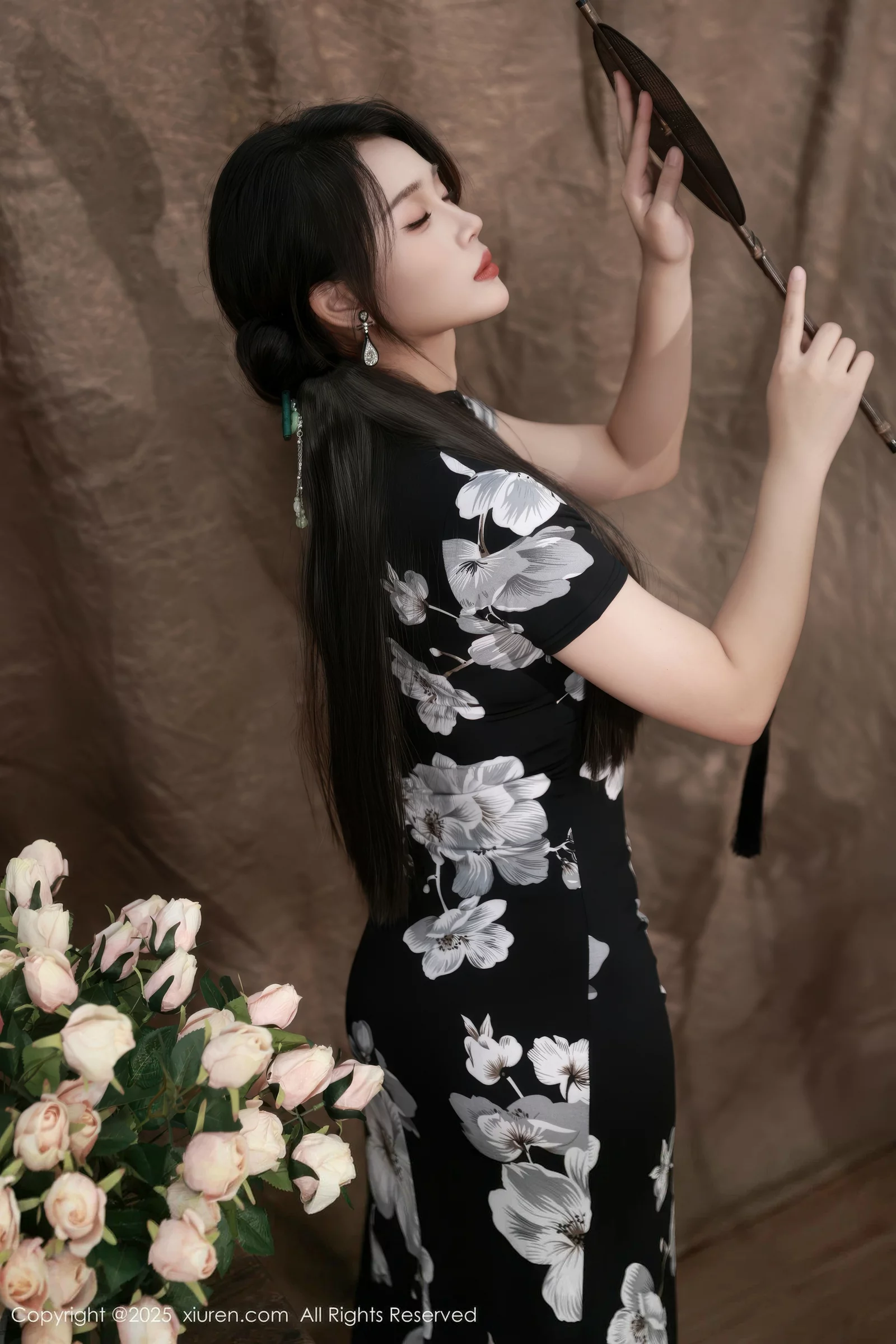 [XiuRen秀人网] 2025.08.15 No.10655 南乔 黑色旗袍 [72P] NO.8