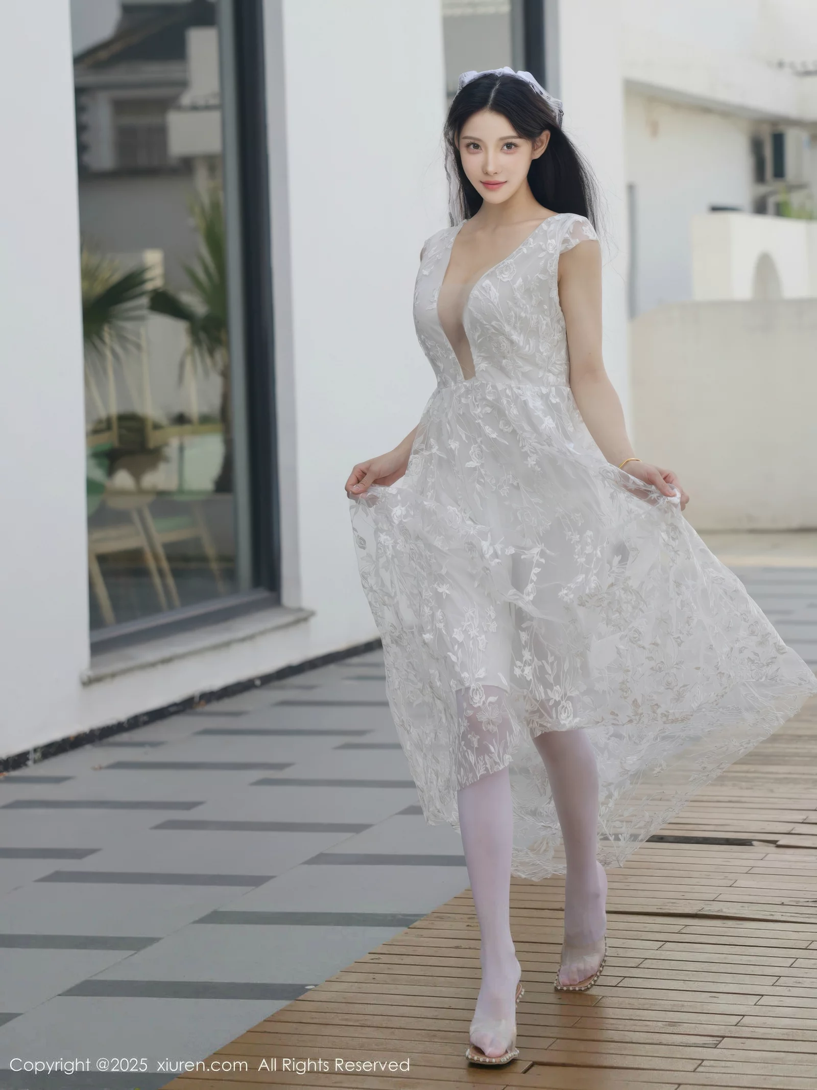 [XiuRen秀人网] 2025.08.18 No.10661 梨霜儿 白色婚纱 [82P] NO.10