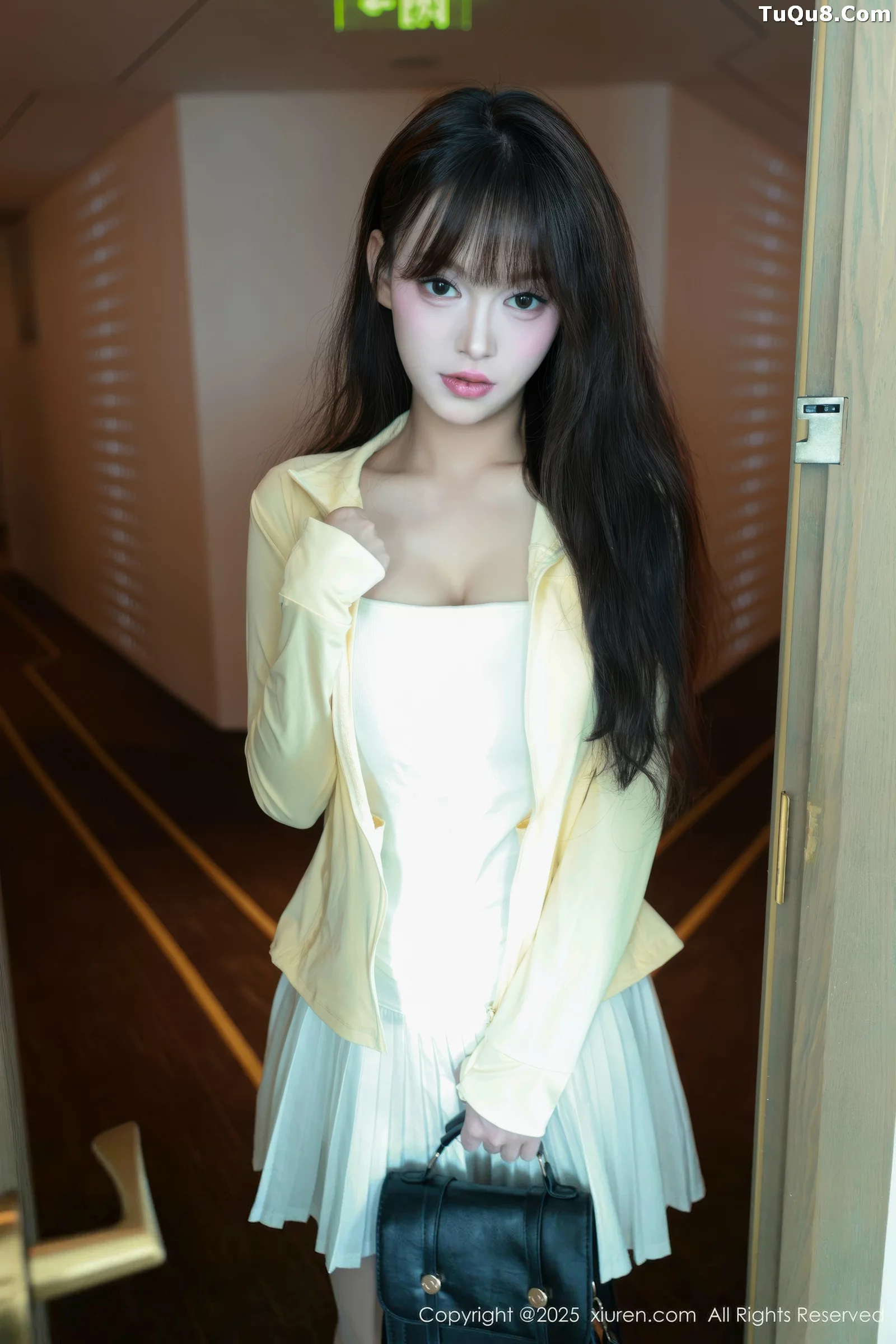 [XiuRen秀人网] 2025.08.28 No.10702 糯咪 白色短裙 [82P] NO.5