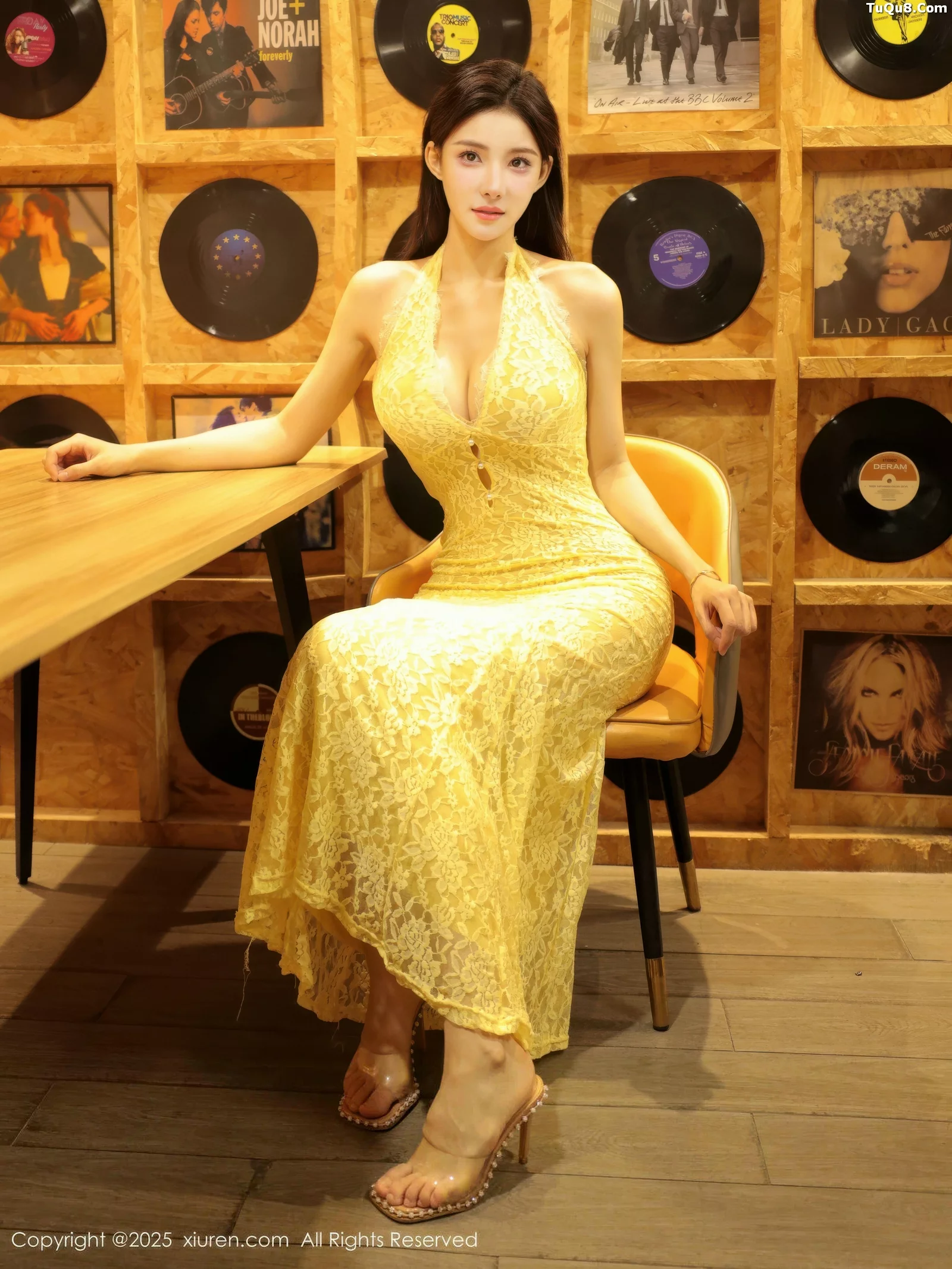 [XiuRen秀人网] 2025.09.01 No.10715 梨霜儿 黄色连衣裙 [78P] NO.1