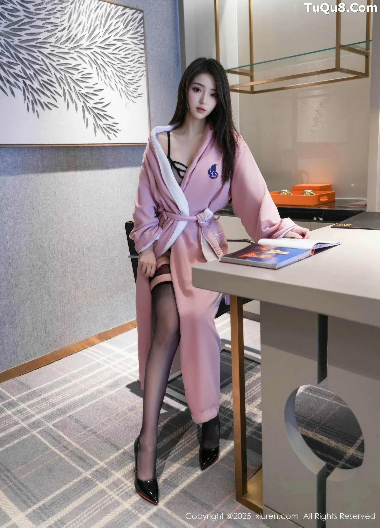 [XiuRen秀人网] 2025.08.20 No.10669 烧烧小桃 性感OL [99P] NO.5