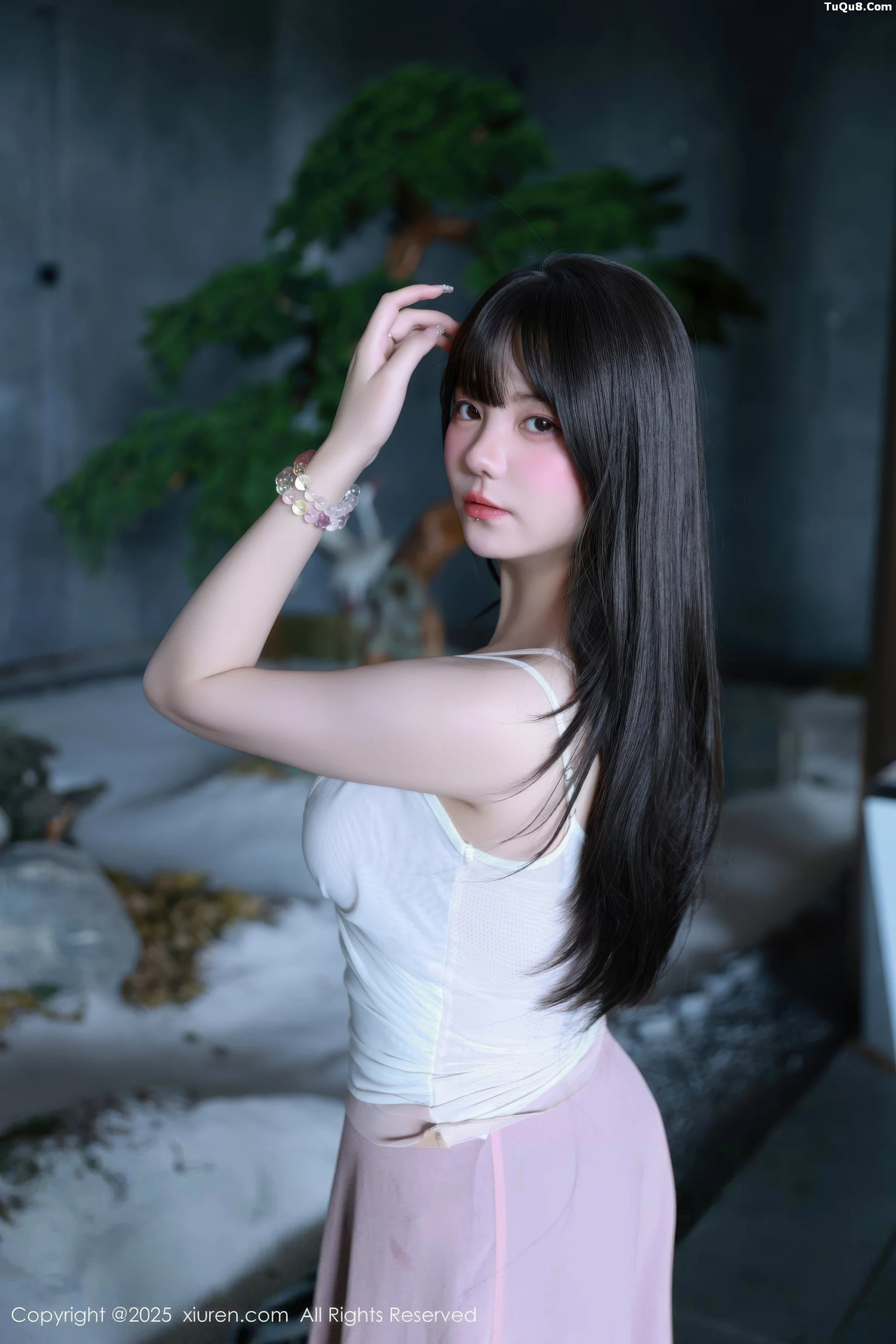 [XiuRen秀人网] 2025.09.09 No.10746 软情 粉色内衣 [86P] NO.1