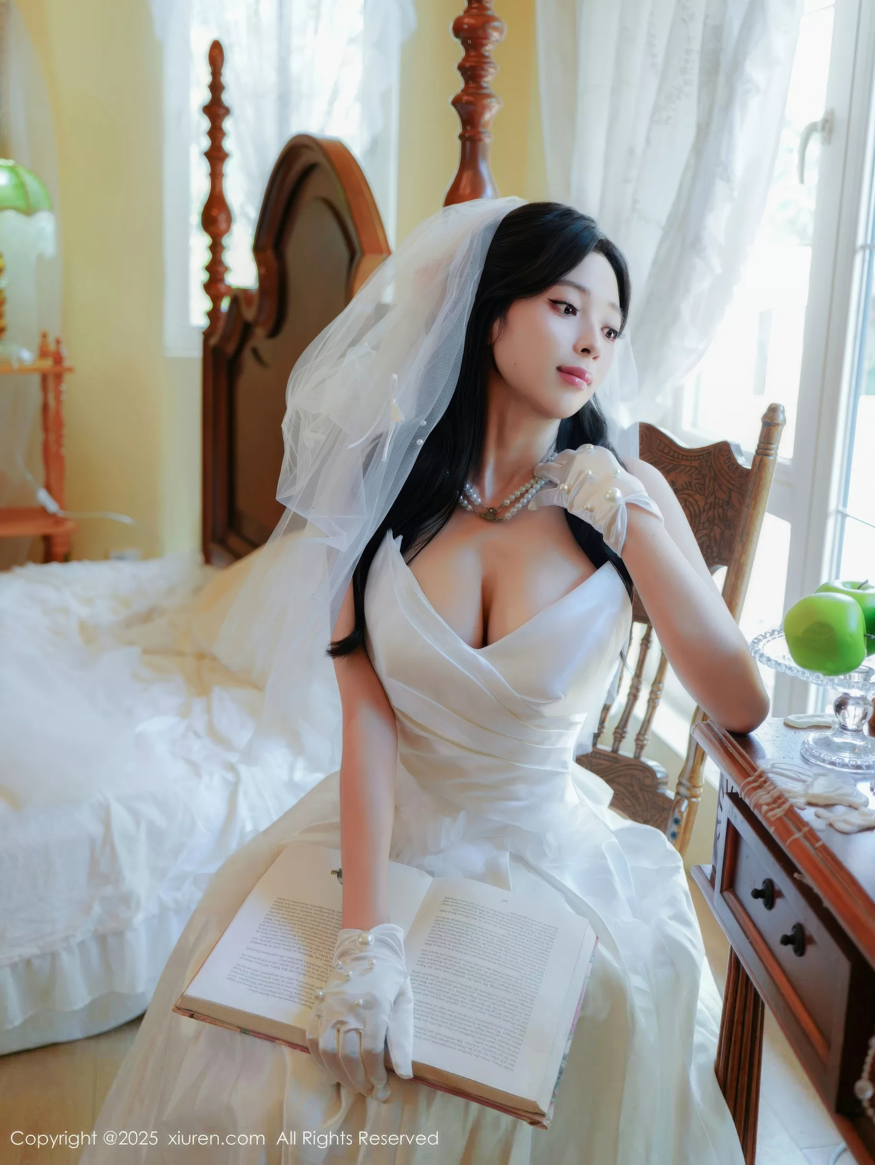 [XiuRen秀人网] 2025.09.16 No.10769 朱朱molly 白色婚纱搭 [54P] NO.10