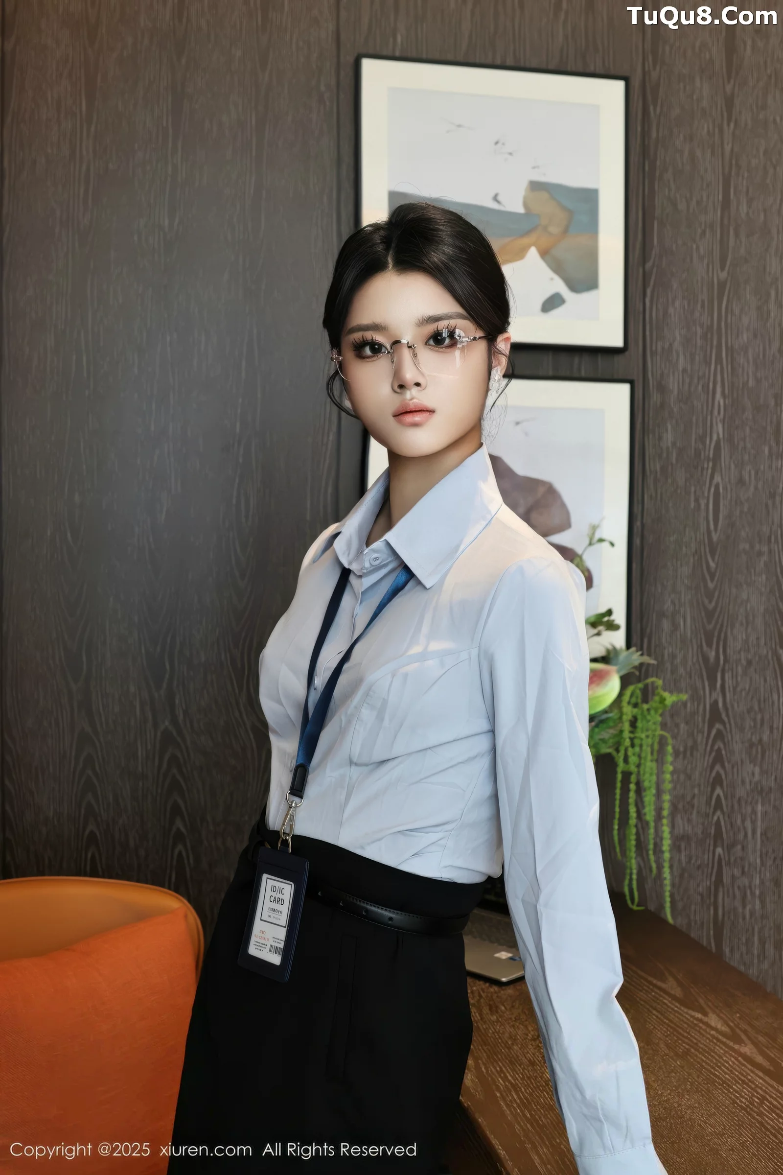 [XiuRen秀人网] 2025.08.21 No.10674 糯梨子 性感OL [60P] NO.9