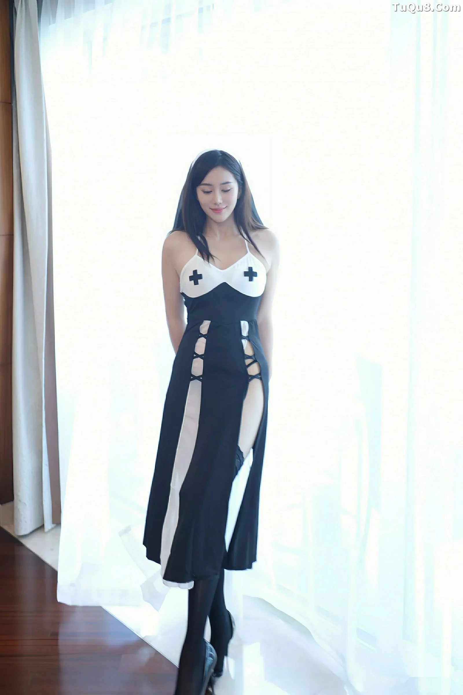 [XiuRen秀人网] 2025.08.26 No.10690 白薇薇vcvc 黑白修女 [71P] NO.8