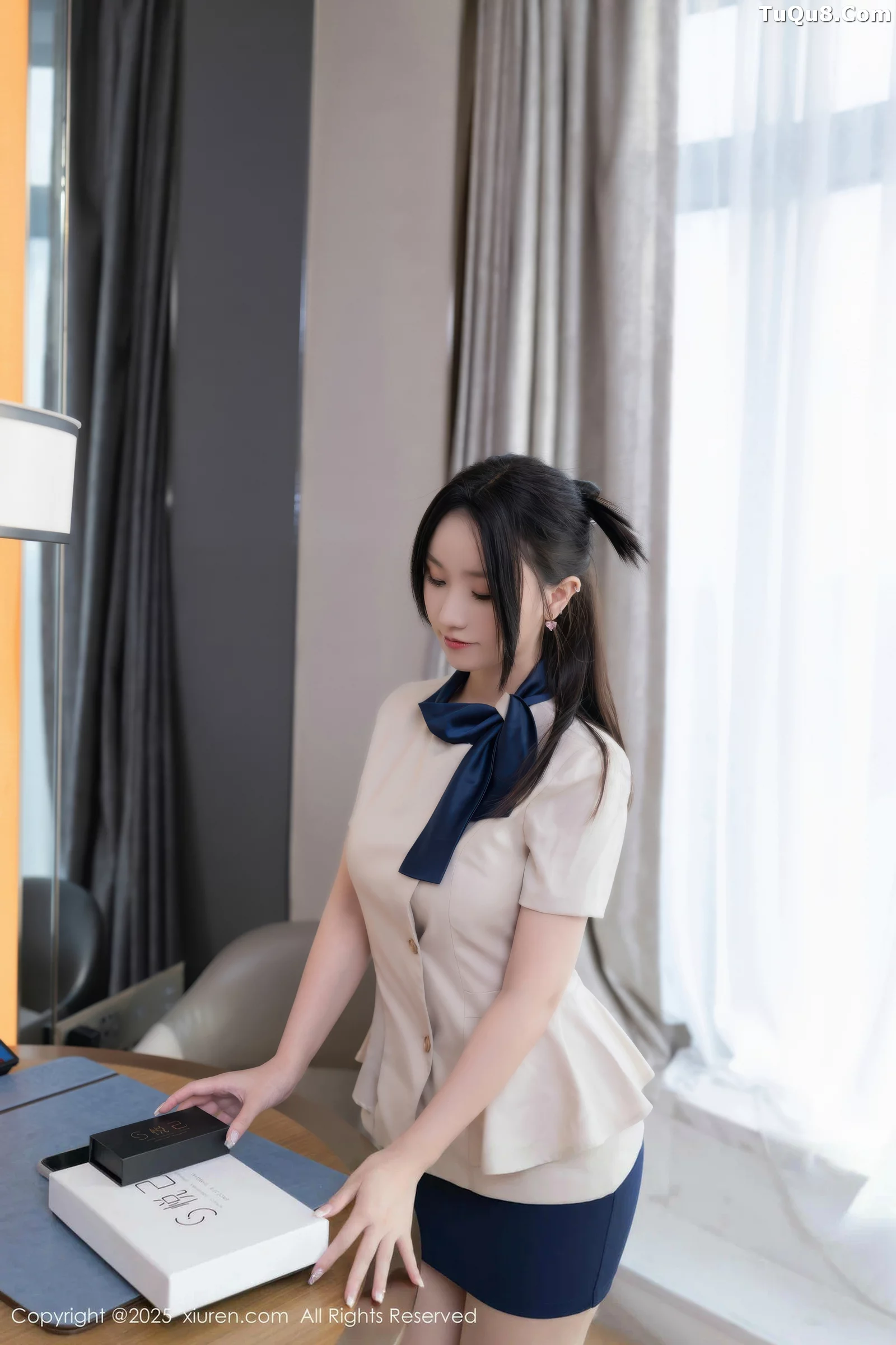 [XiuRen秀人网] 2025.08.27 No.10697 杏子Yada 性感OL [83P] NO.10