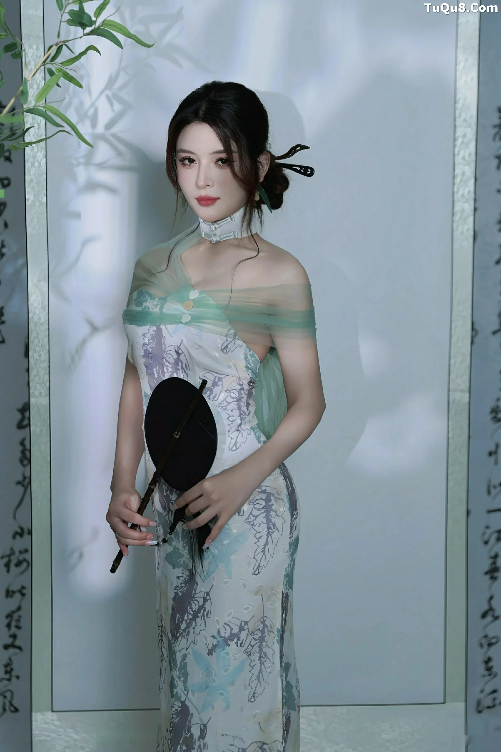 [XiuRen秀人网] 2025.08.27 No.10694 阿依莎 浅色古风 [82P] NO.12