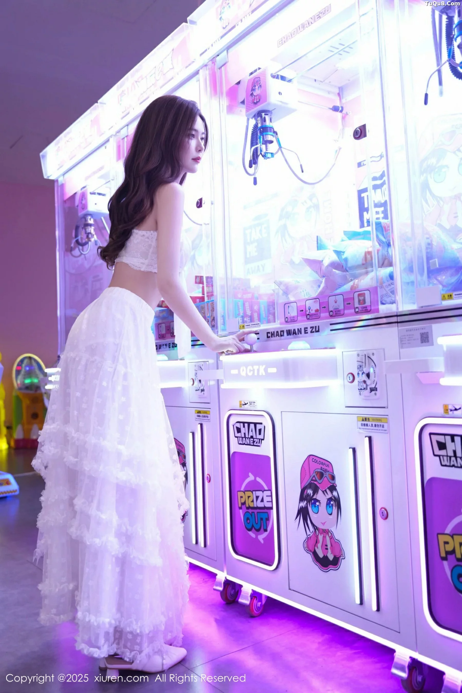 [XiuRen秀人网] 2025.09.22 No.10791 拍黄瓜girl 白色连衣裙 [74P] NO.4