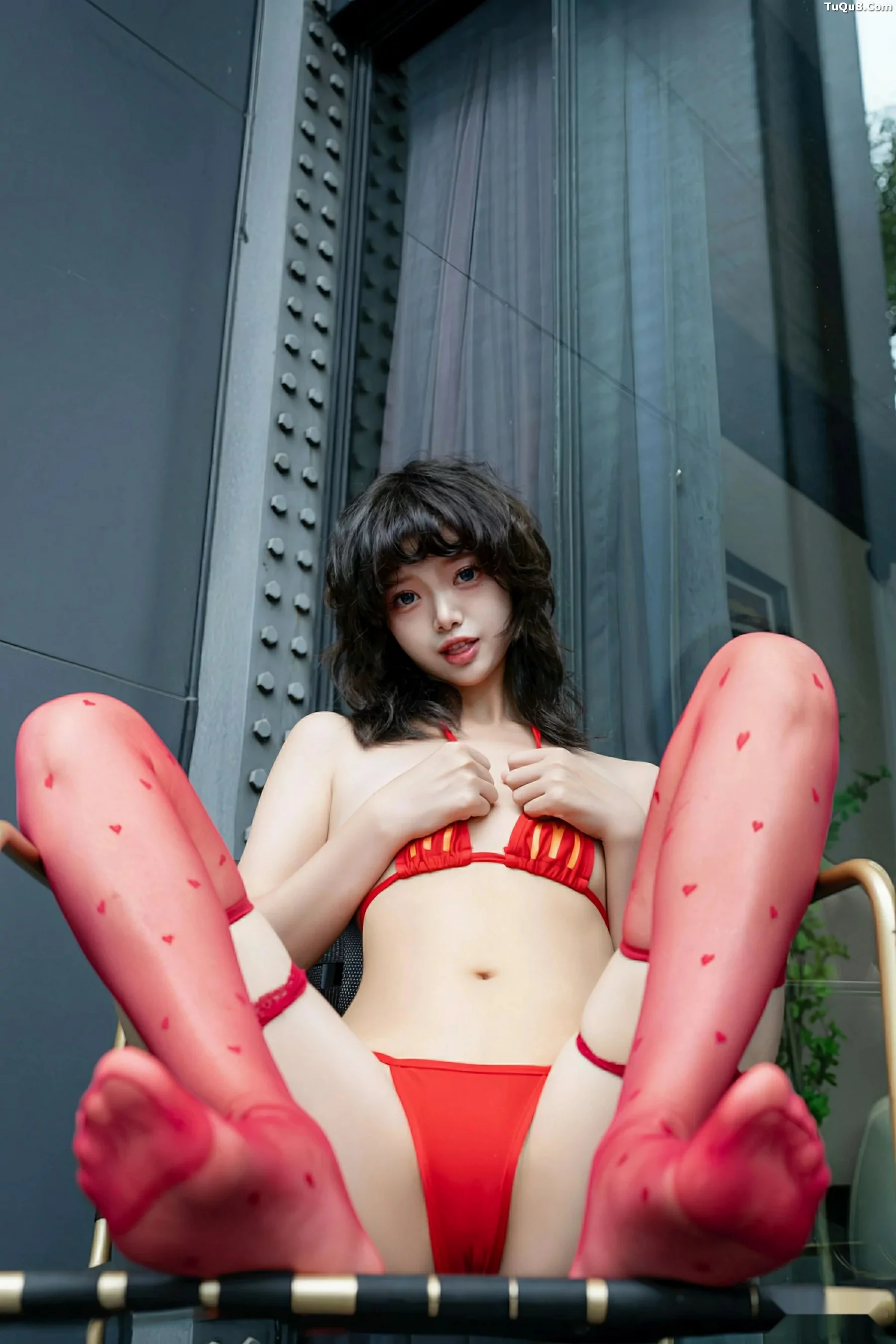 [XINGYAN星颜社] 2025.09.22 VOL.403 白虎巧巧 红色情趣 [61P] NO.3