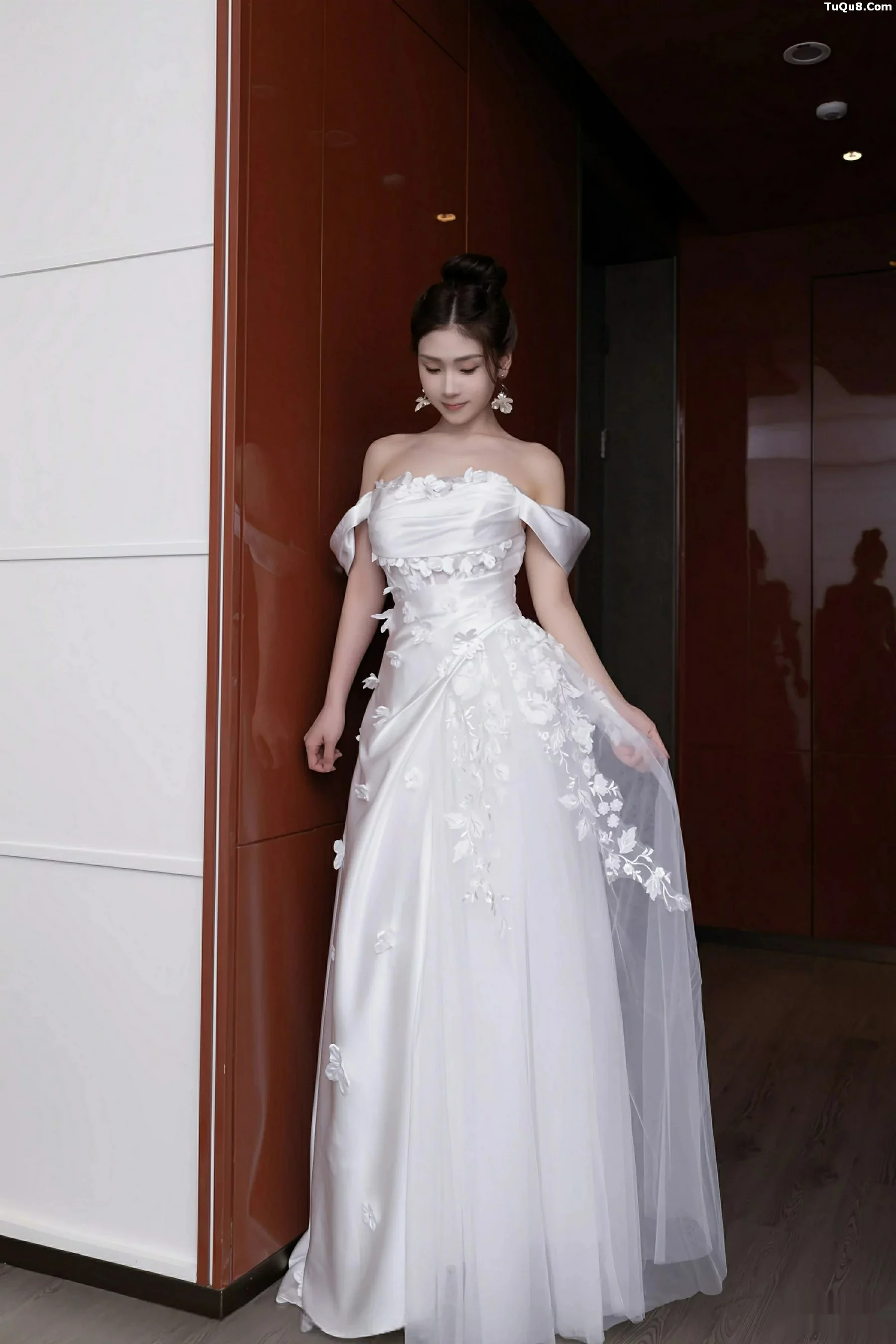 [XiuRen秀人网] 2025.09.26 No.10814 刘婷婷 白色婚纱 [80P] NO.5