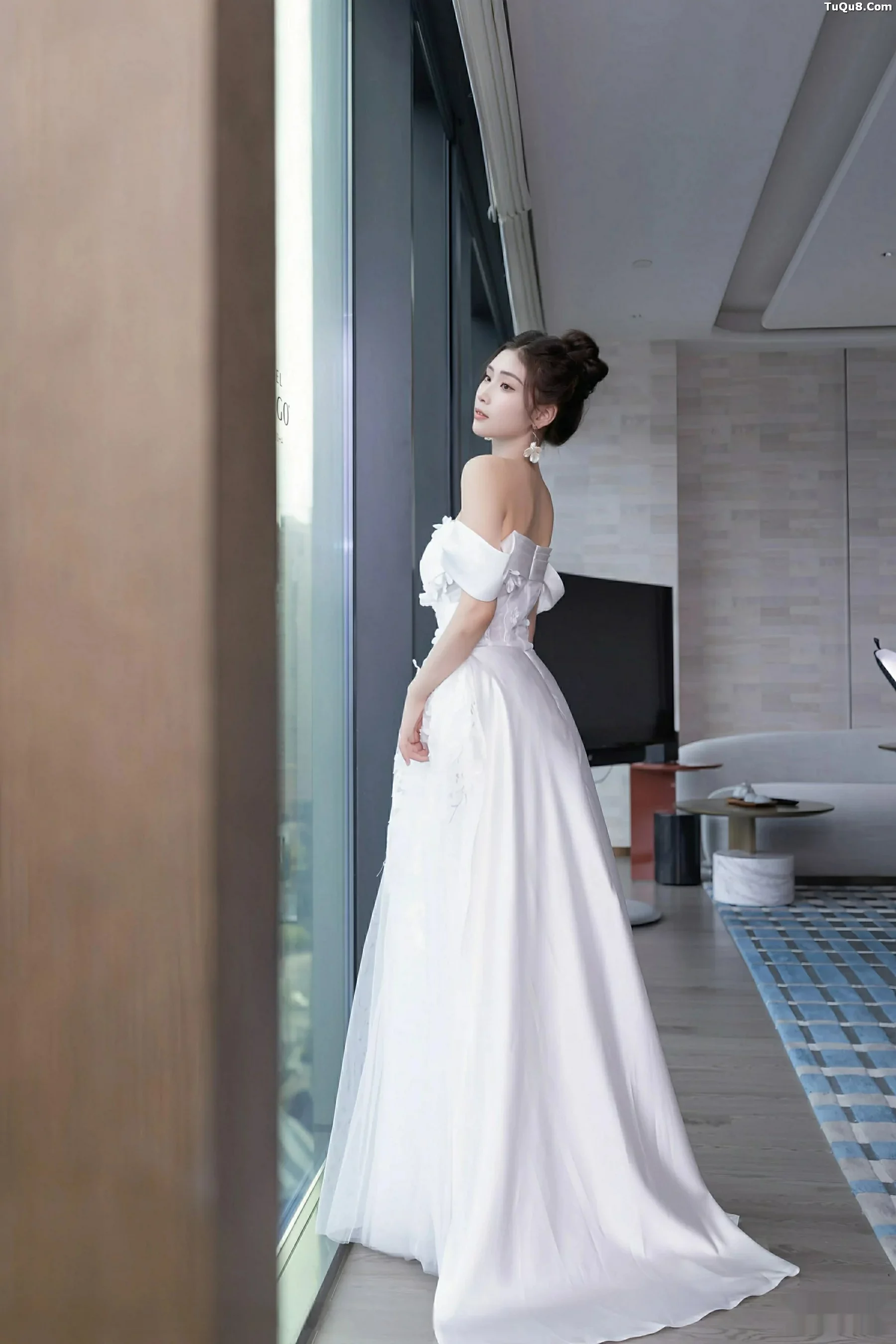 [XiuRen秀人网] 2025.09.26 No.10814 刘婷婷 白色婚纱 [80P] NO.6