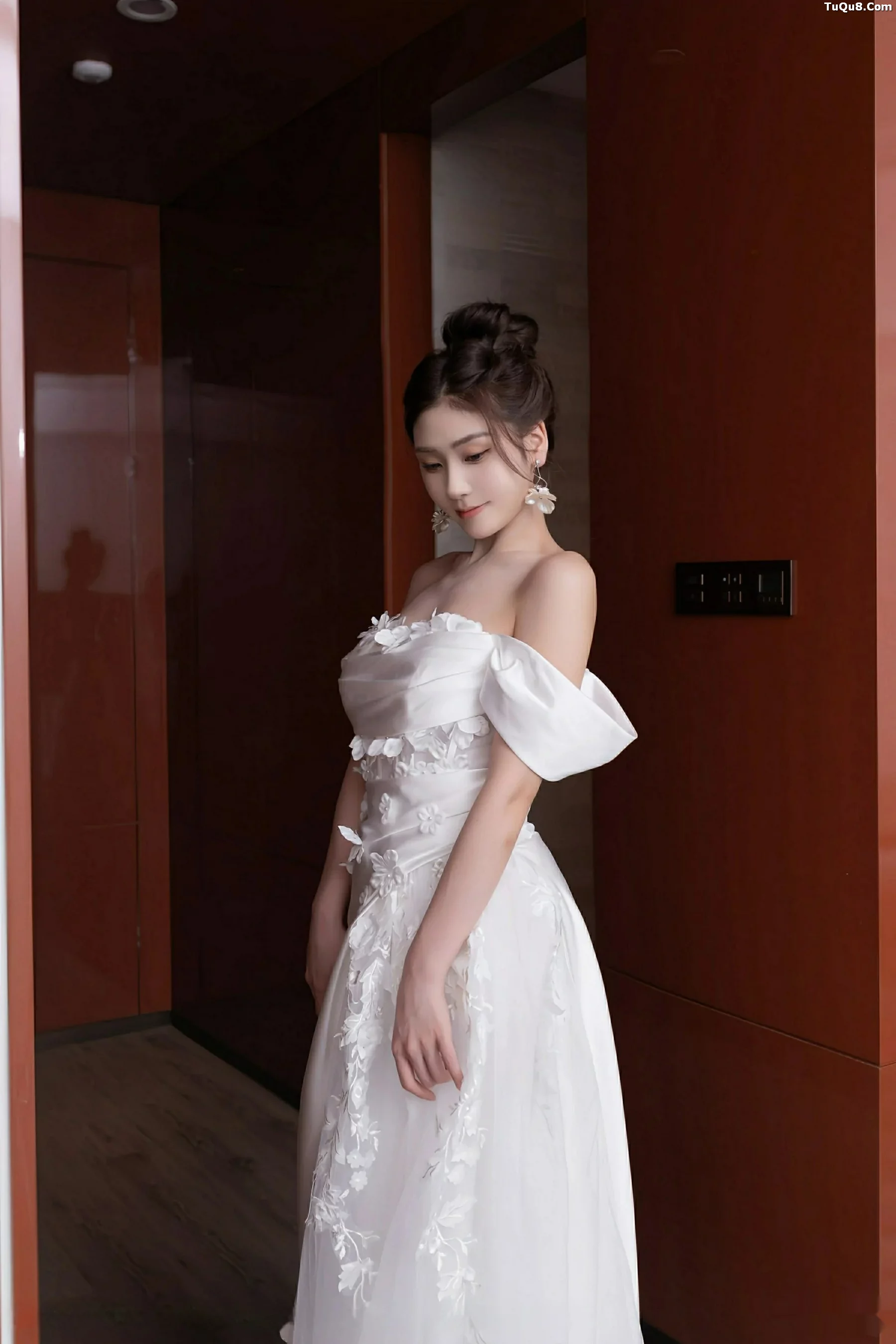 [XiuRen秀人网] 2025.09.26 No.10814 刘婷婷 白色婚纱 [80P] NO.8