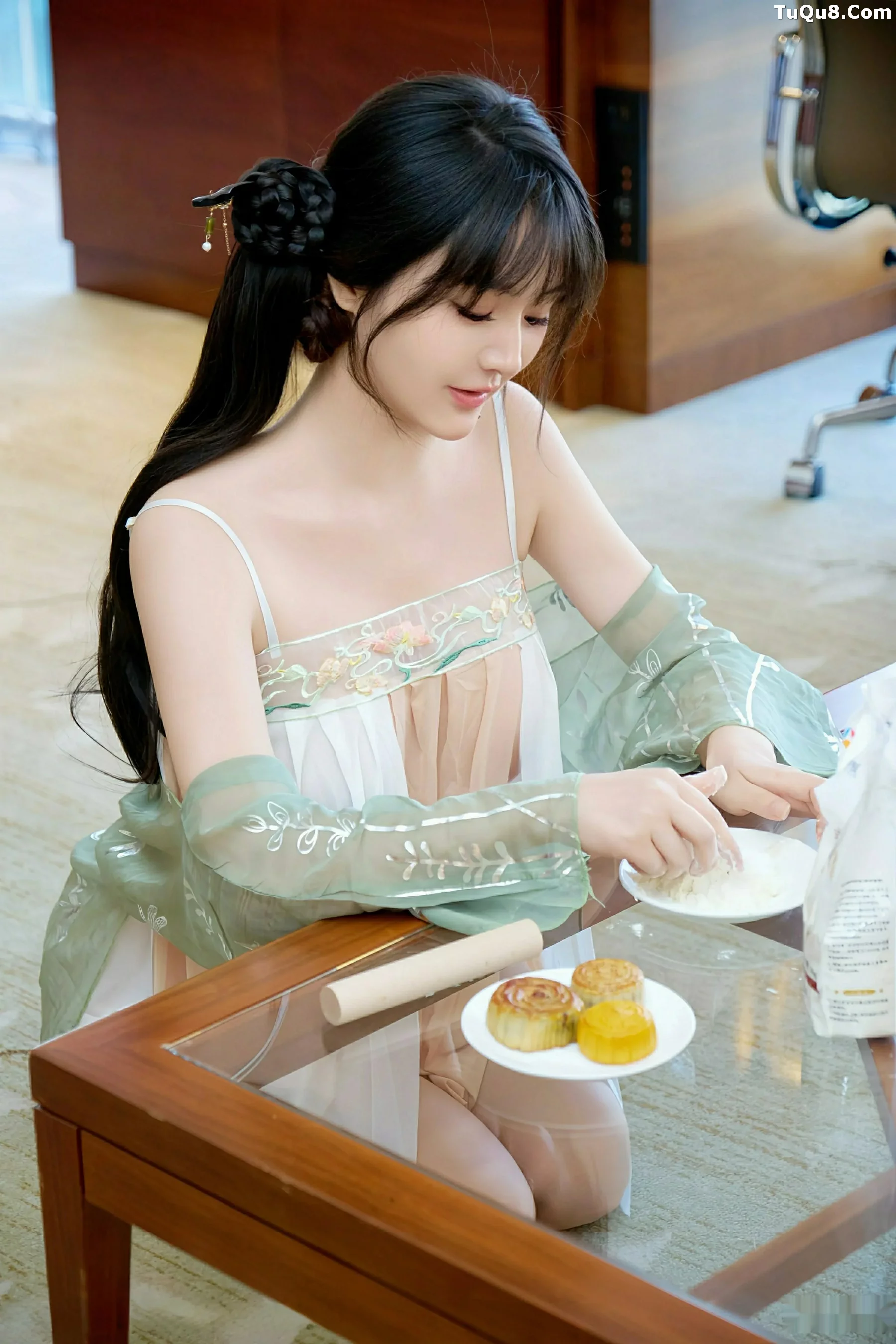 [XiuRen秀人网] 2025.09.28 No.10818 沈南汐RuRu 古风服饰 [56P] NO.11