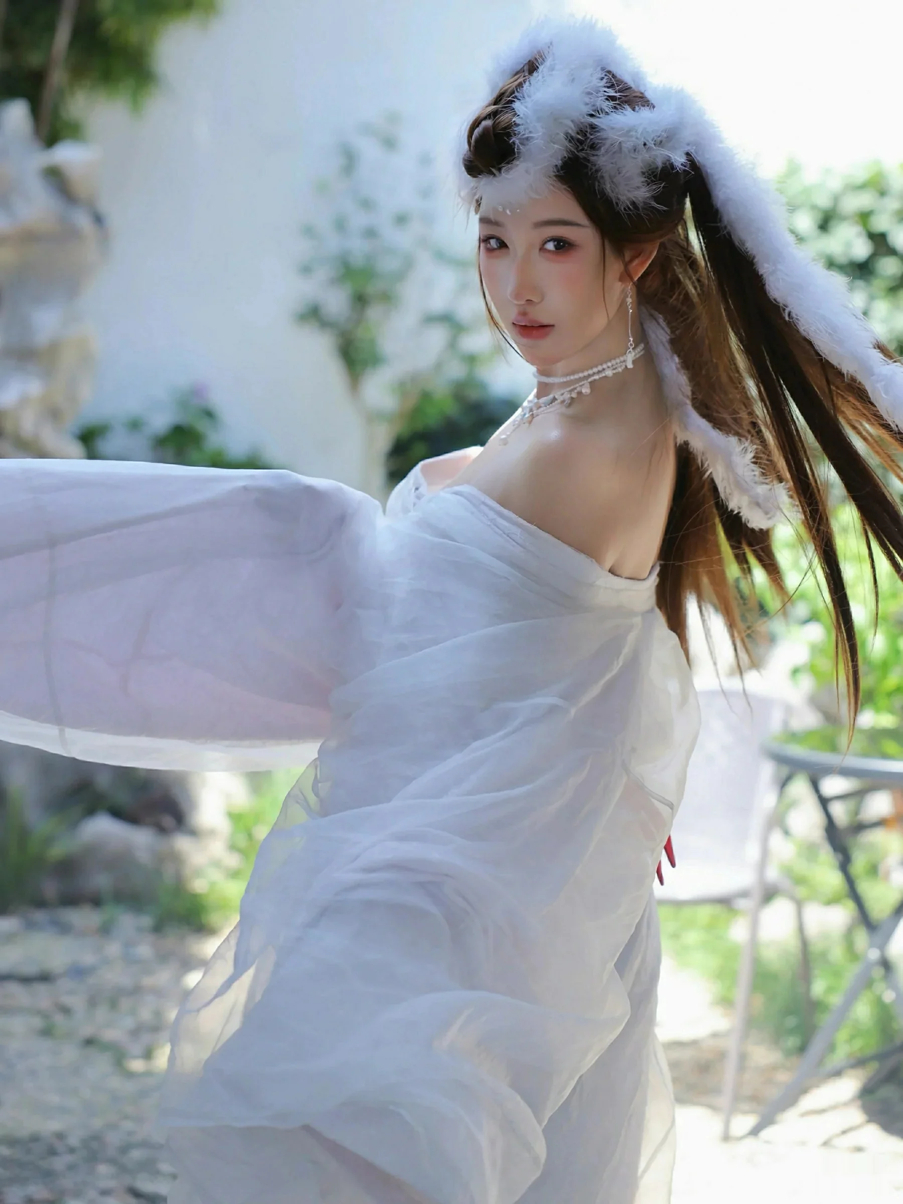 [XiuRen秀人网] 2025.10.09 No.10843 金允希Yuki 低胸长裙 [78P] NO.10