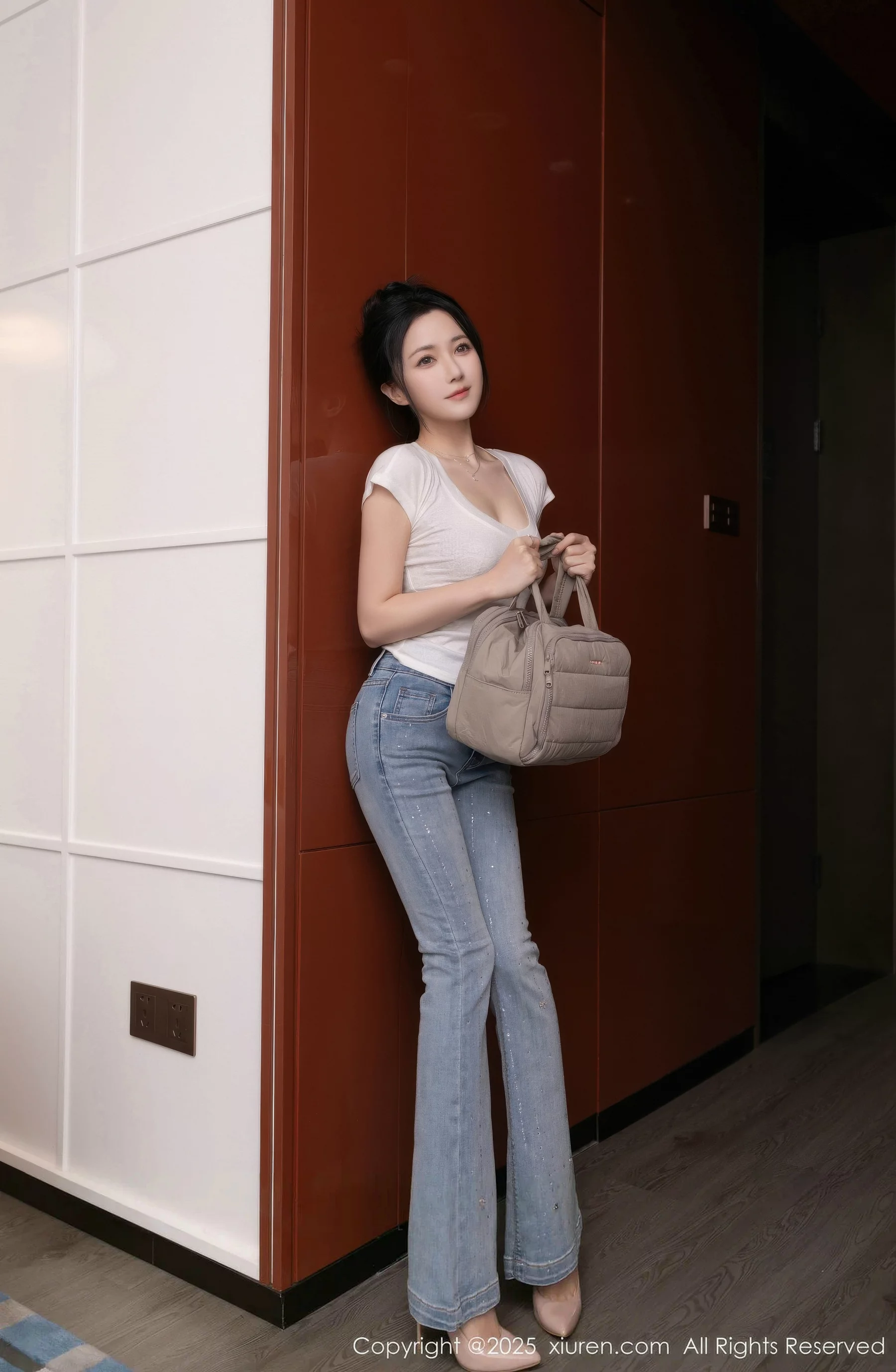 [XiuRen秀人网] 2025.10.11 No.10858 鱼子酱Fish 暖灰色蕾丝 [76P] NO.6