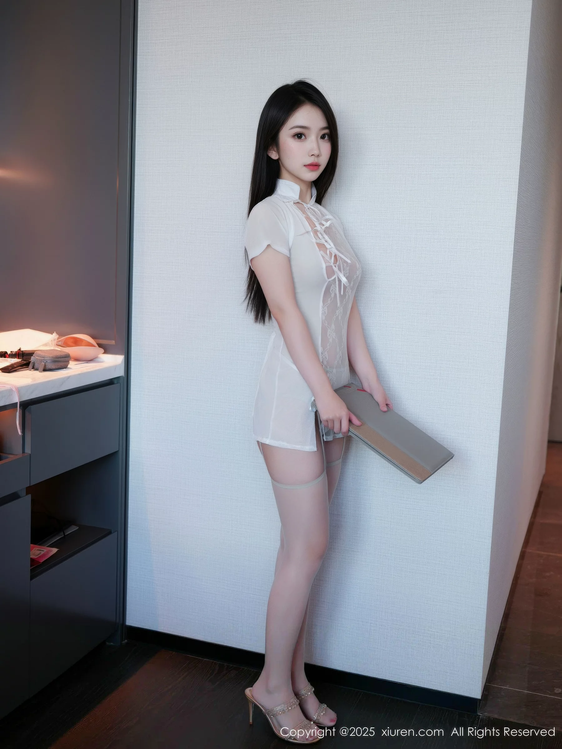 [XiuRen秀人网] 2025.10.11 No.10854 烧烧小桃 苗条身材 [64P] NO.1