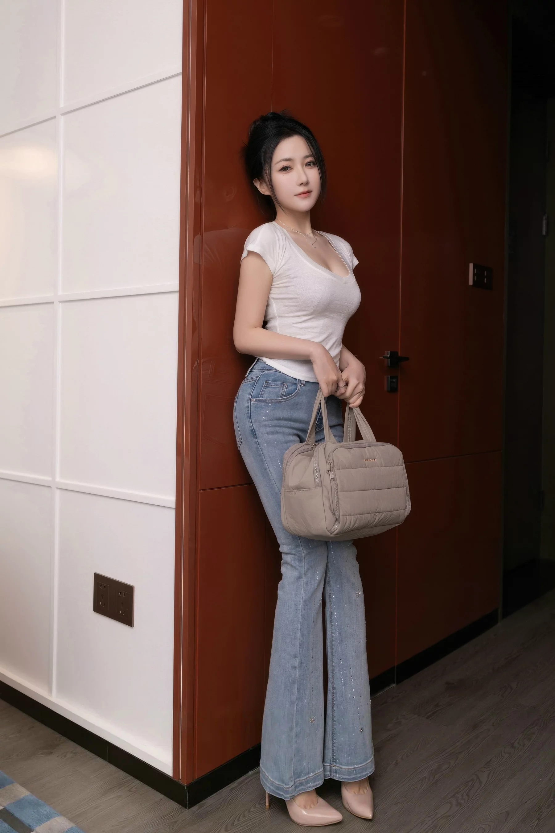 [XiuRen秀人网] 2025.10.11 No.10858 鱼子酱Fish 暖灰色蕾丝 [76P] NO.3