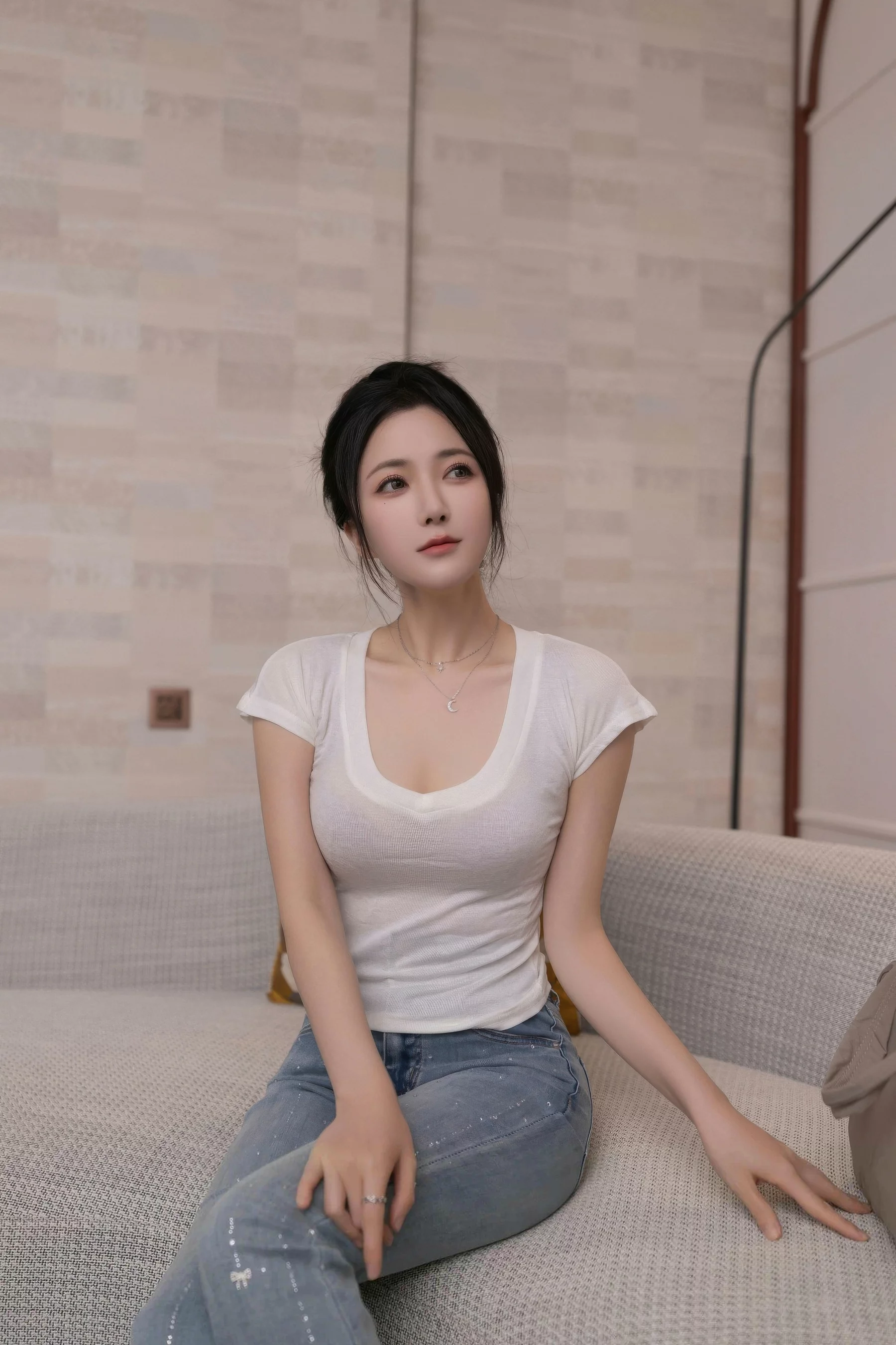 [XiuRen秀人网] 2025.10.11 No.10858 鱼子酱Fish 暖灰色蕾丝 [76P] NO.11