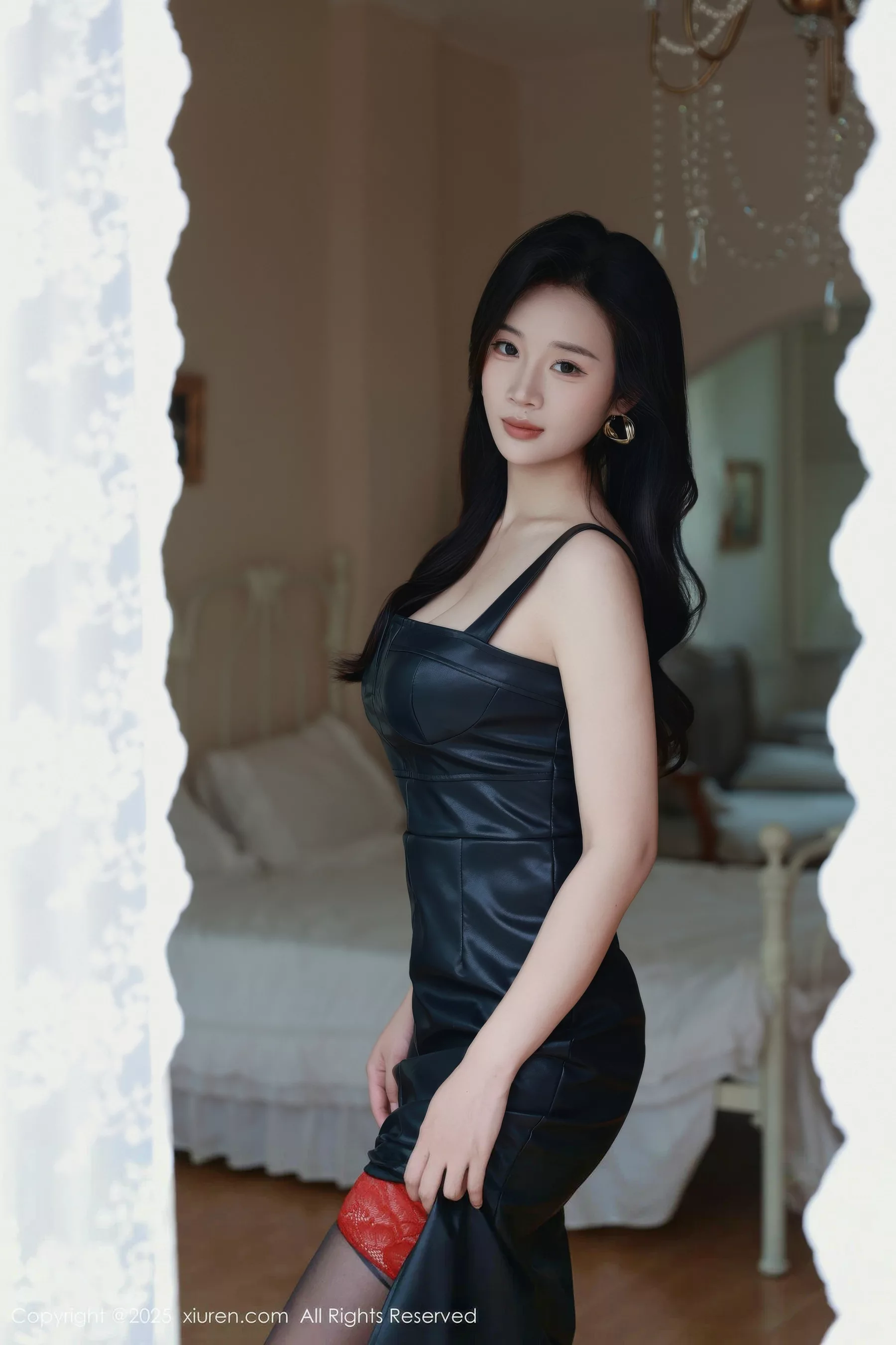 [XiuRen秀人网] 2025.10.17 No.10885 南乔 黑色皮裙 [72P] NO.3