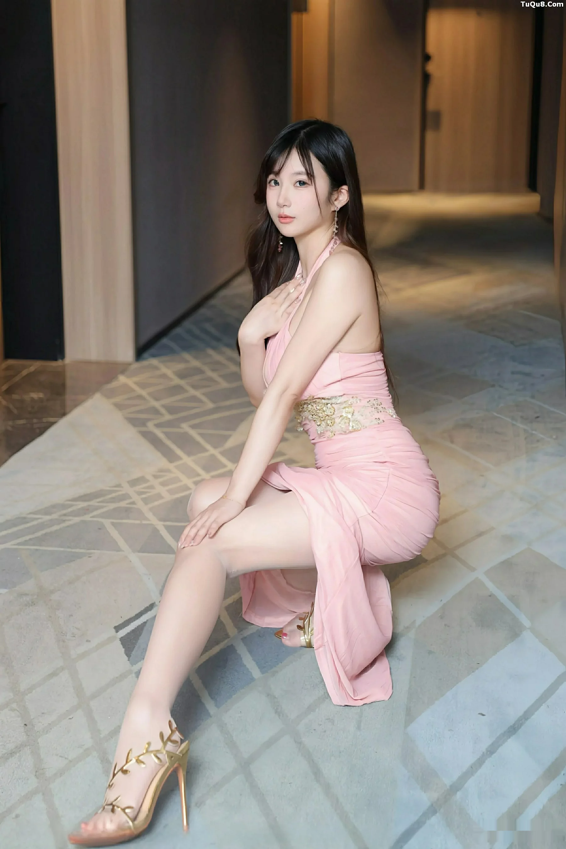 [XiuRen秀人网] 2025.09.19 No.10786 小肉肉咪 粉色长裙 [62P] NO.8