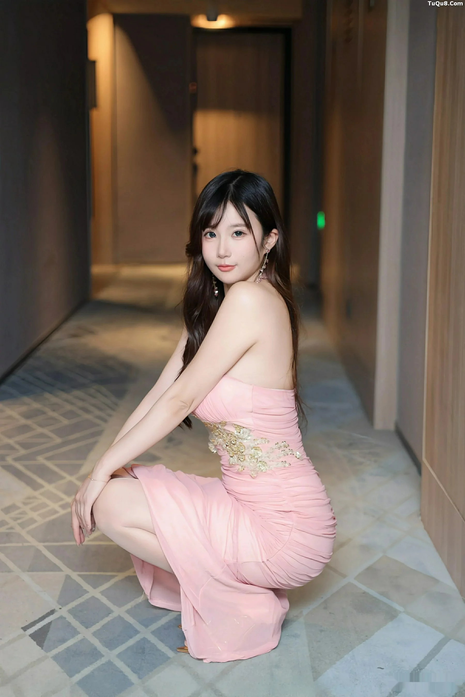 [XiuRen秀人网] 2025.09.19 No.10786 小肉肉咪 粉色长裙 [62P] NO.11