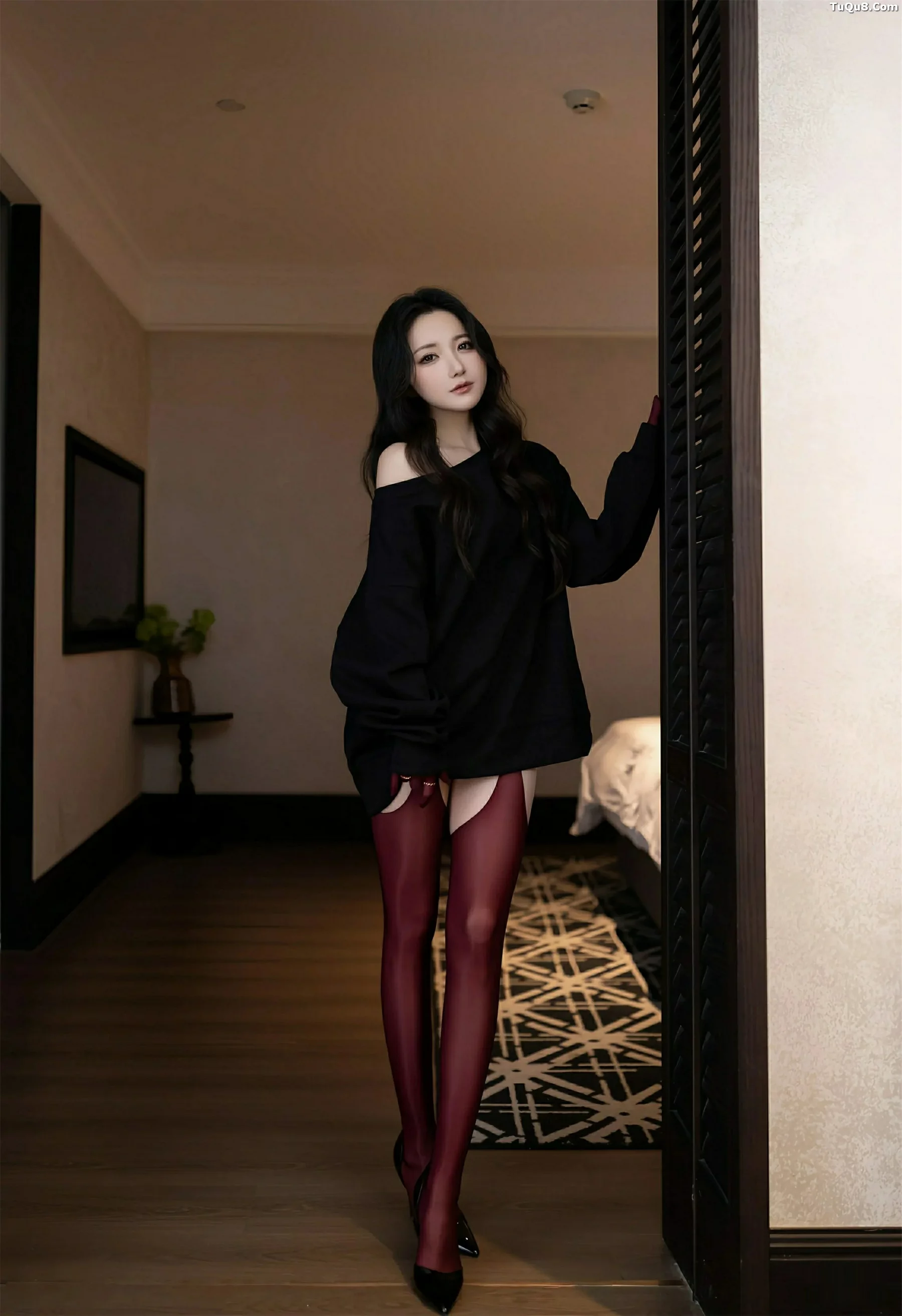 [XiuRen秀人网] 2025.09.19 No.10790 鱼子酱Fish 红色丝袜 [74P] NO.4