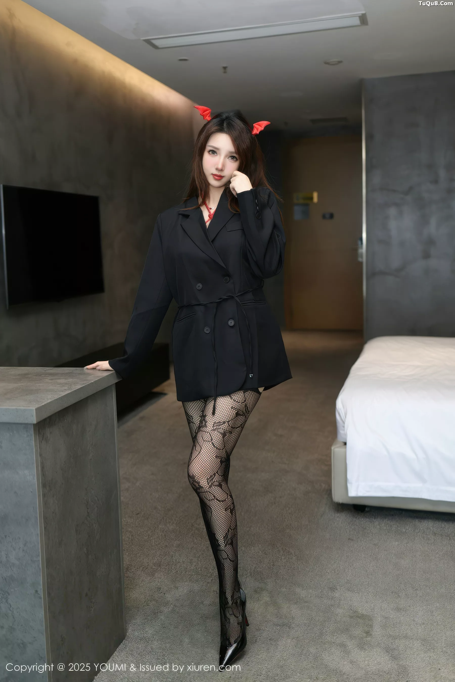 [YOUMI尤蜜荟] 2025.10.31 VOL.1176 Twins-夭夭 连体网袜 [73P] NO.1