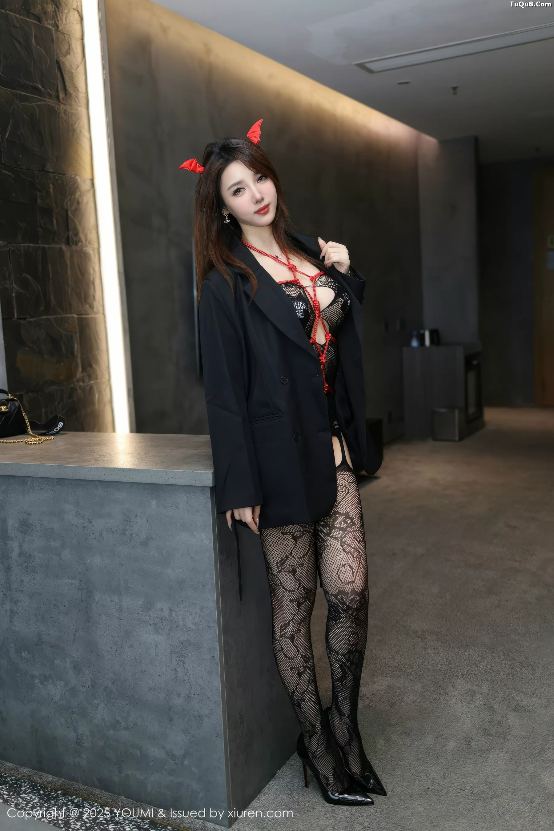 [YOUMI尤蜜荟] 2025.10.31 VOL.1176 Twins-夭夭 连体网袜 [73P] NO.7