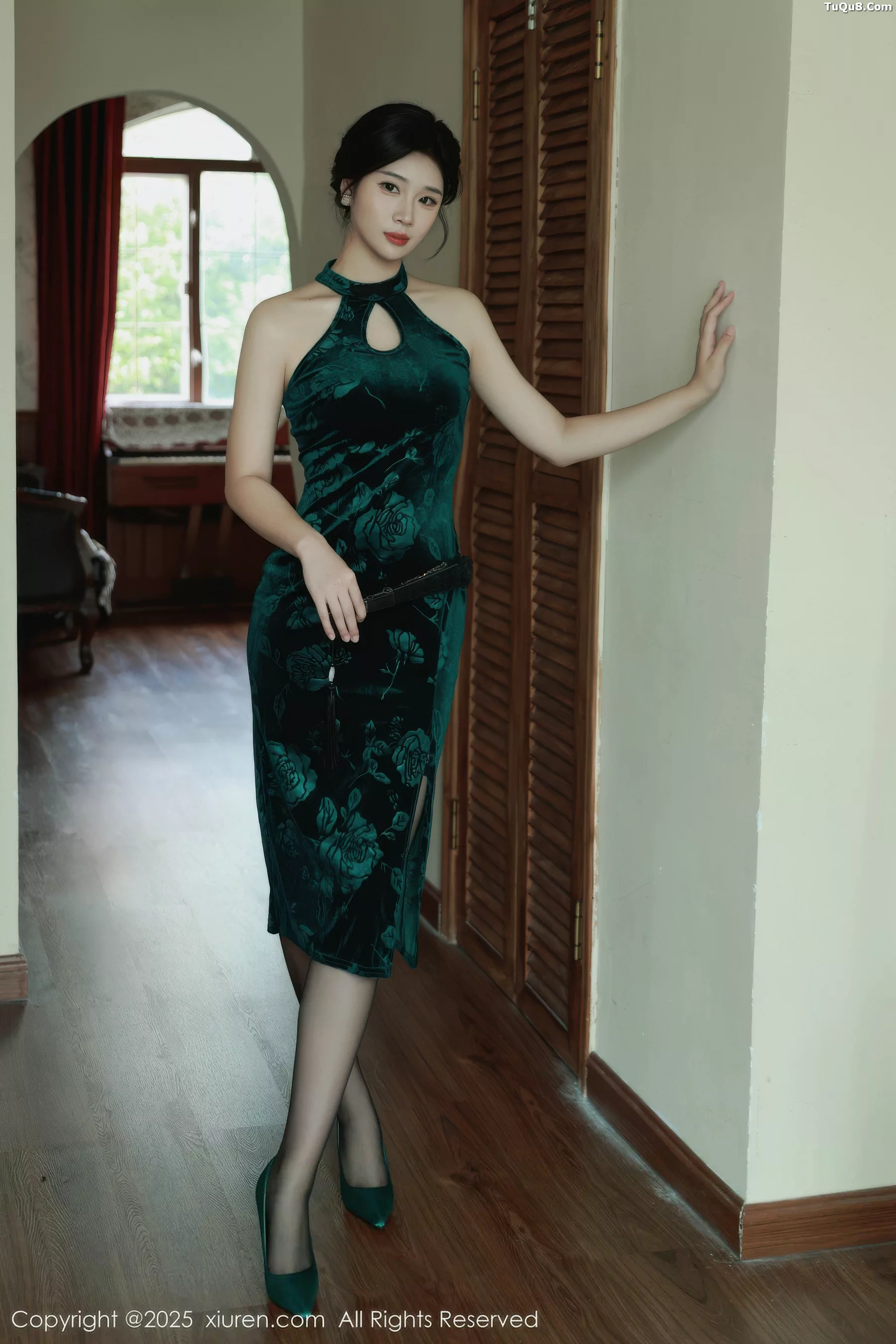 [XiuRen秀人网] 2025.11.07 No.10962 南乔 蕾丝内衣 [72P] NO.1