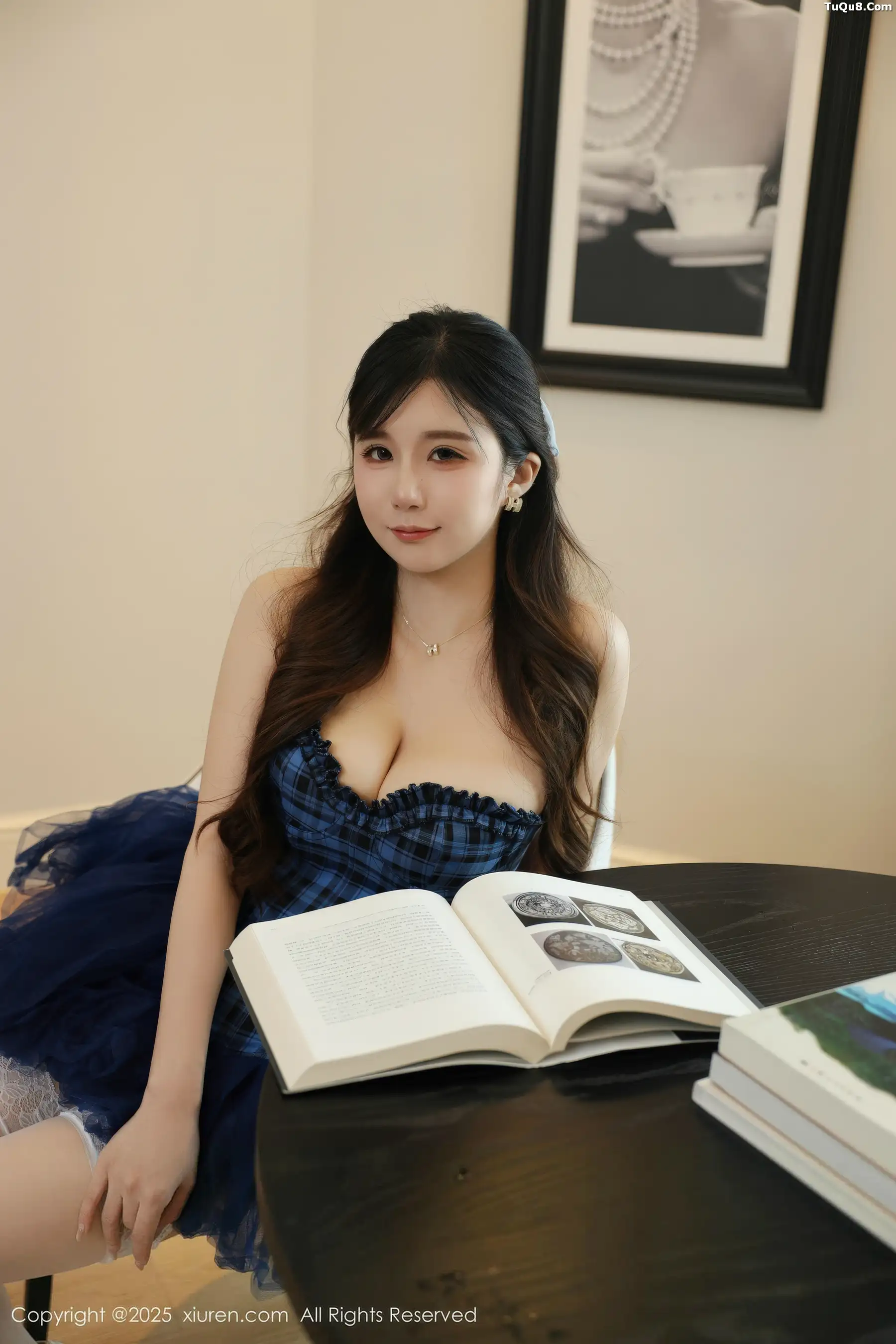 [XiuRen秀人网] 2025.11.14 No.10990 小肉肉咪 情趣死库水 [68P] NO.10