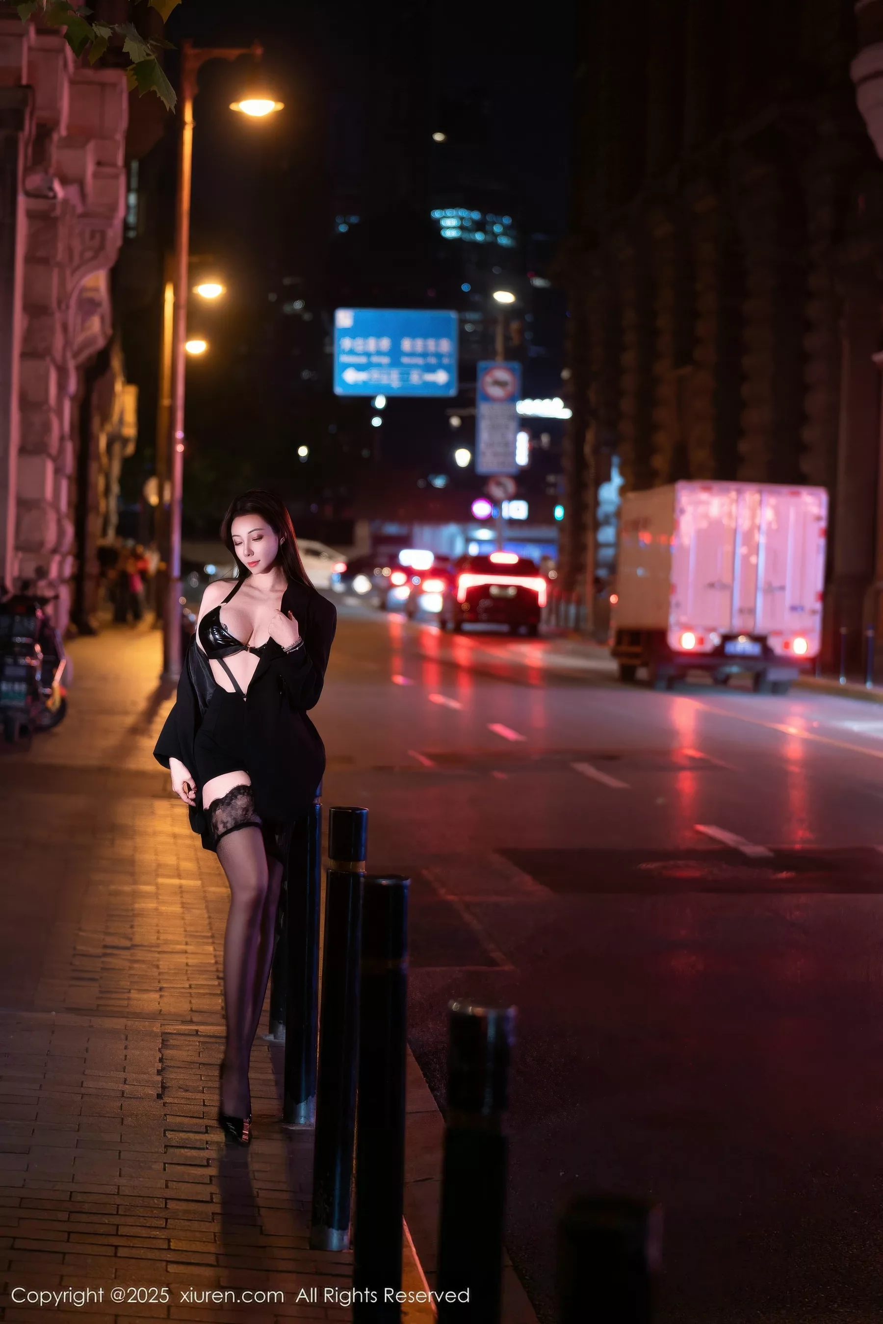 [XiuRen绣人网] 2025.10.23 No.10899 果儿Victoria [72P] NO.11