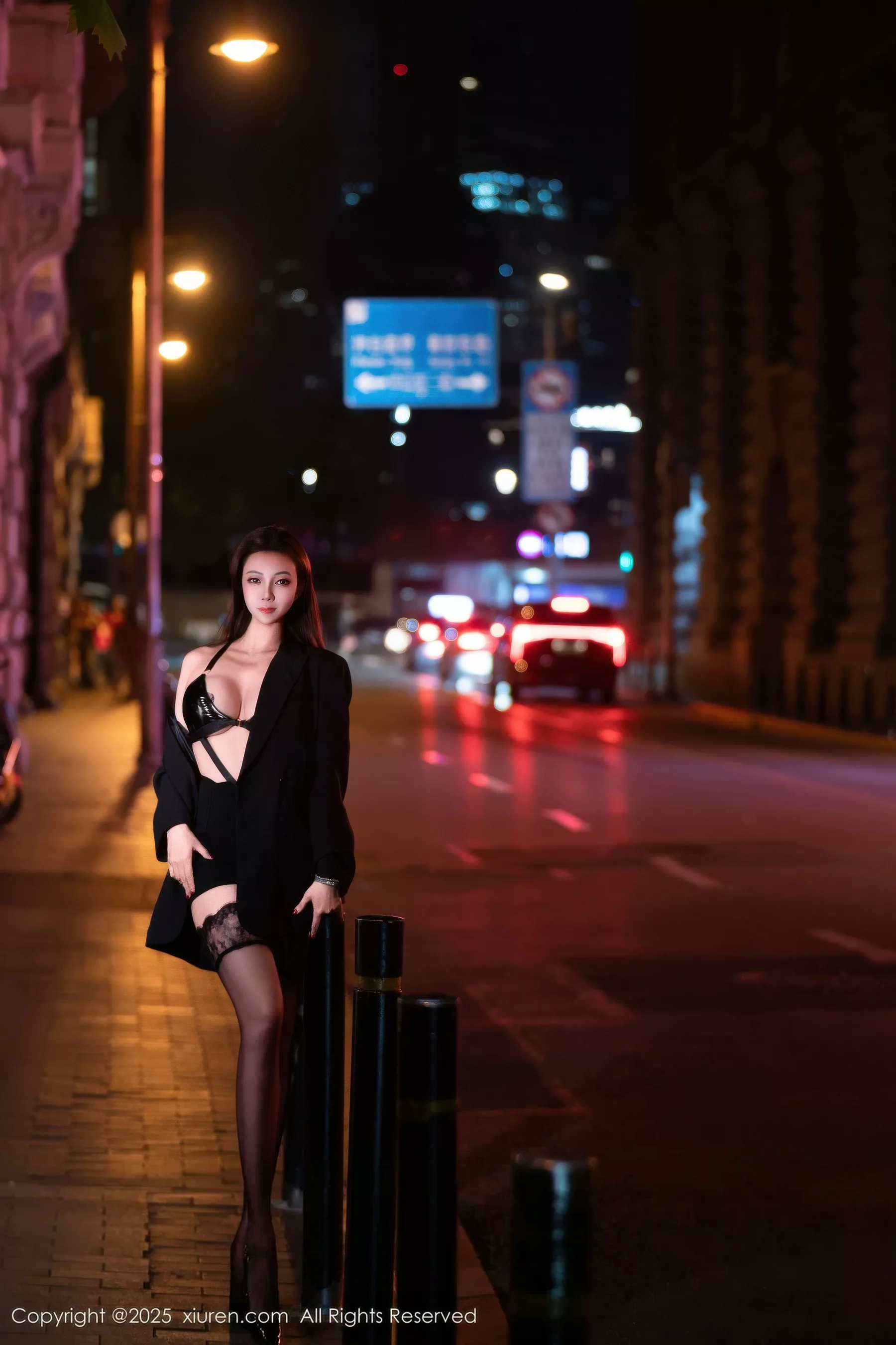 [XiuRen绣人网] 2025.10.23 No.10899 果儿Victoria [72P] NO.10