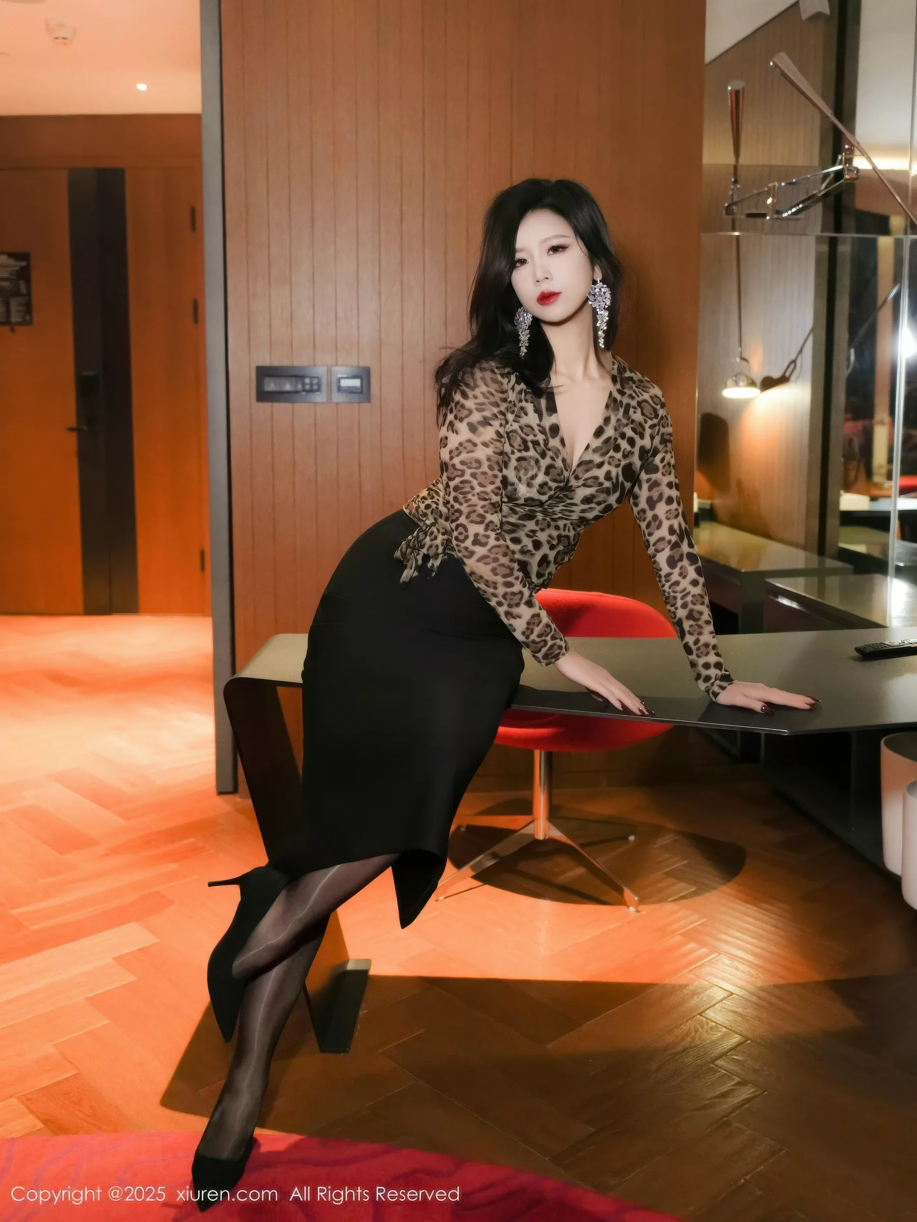 [XiuRen绣人网] 2025.10.23 No.10901 玫瑰我爱你 [63P] NO.5