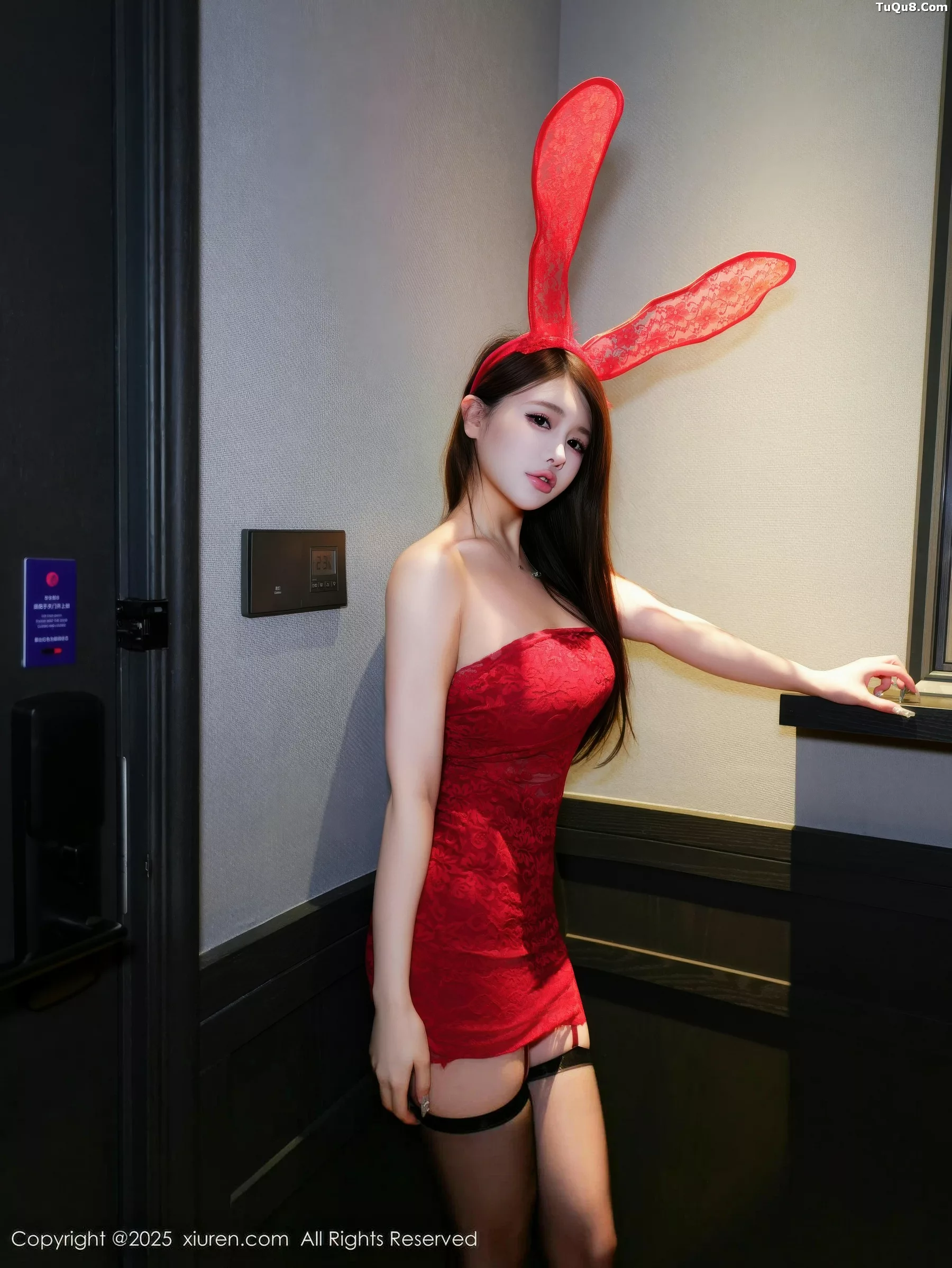 [XiuRen绣人网] 2025.10.24 No.10907 甜妮 红色兔女郎 [73P] NO.11