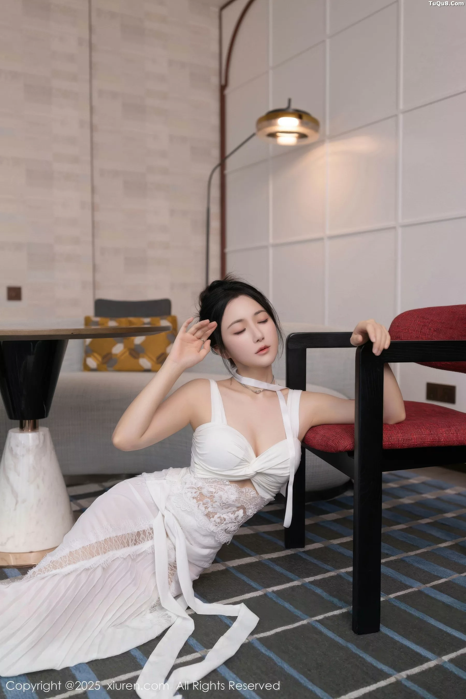 [XiuRen秀人网] 2025.10.24 No.10911 鱼子酱Fish 无内肉丝 [76P] NO.10