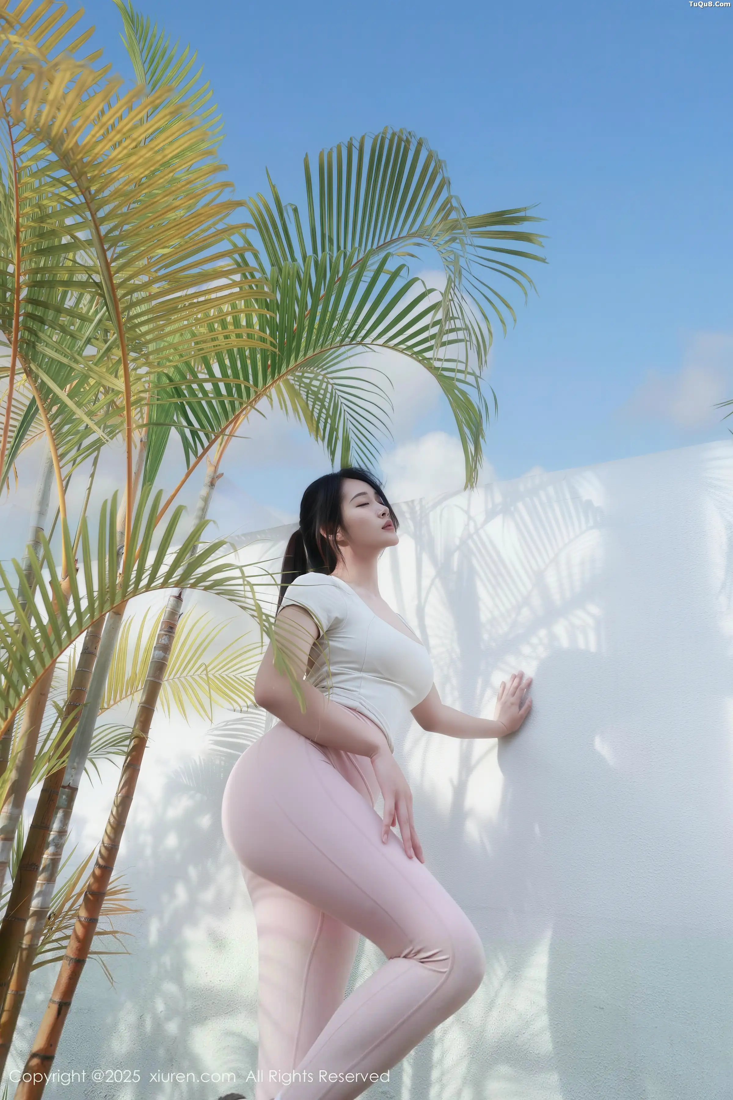 [XiuRen秀人网] 2025.11.21 No.11018 南乔 无内灰丝 [80P] NO.12